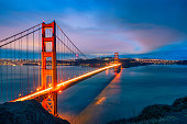 Golden Gate Bridge at night